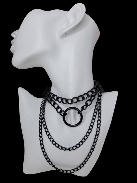 Measuring approximately 16" with 5 holes for adjustment. All parts of this Choker are black, giving it a more authentic look. The faux leather fabric looks good with a soft felt-type fabric on the back - where it touches the skin.&nbsp;